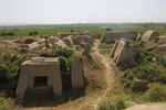 اجنّه‌ تپّه، صومعه بودایی