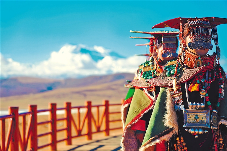 سفرنامه تبّت: از تهران تا چومولونگما* (قسمت هفتم)