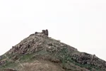 قز قلعه تاکستان: دژی بر فراز تاریخ