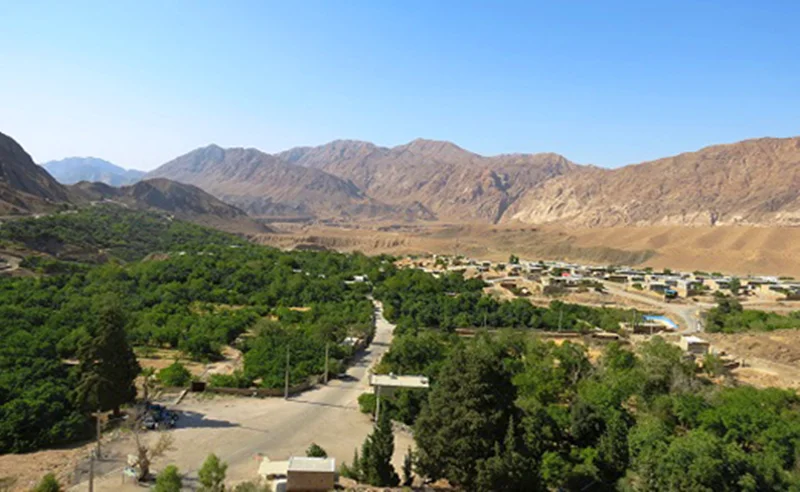 روستای پری (پیروز)