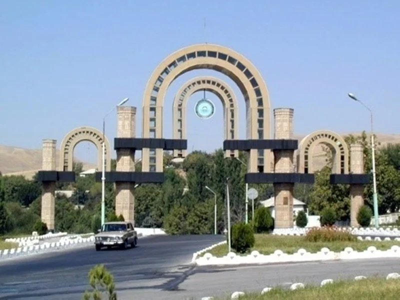نژاد، زبان و خط تاجیکها