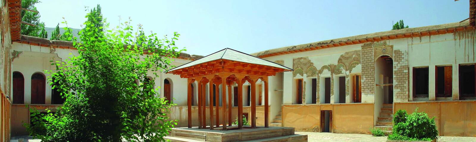 خانه نیما یوشیج