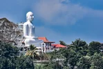 مجسمه بودا باهیراووکاندا ویهارا (Bahiravokanda Vihara)