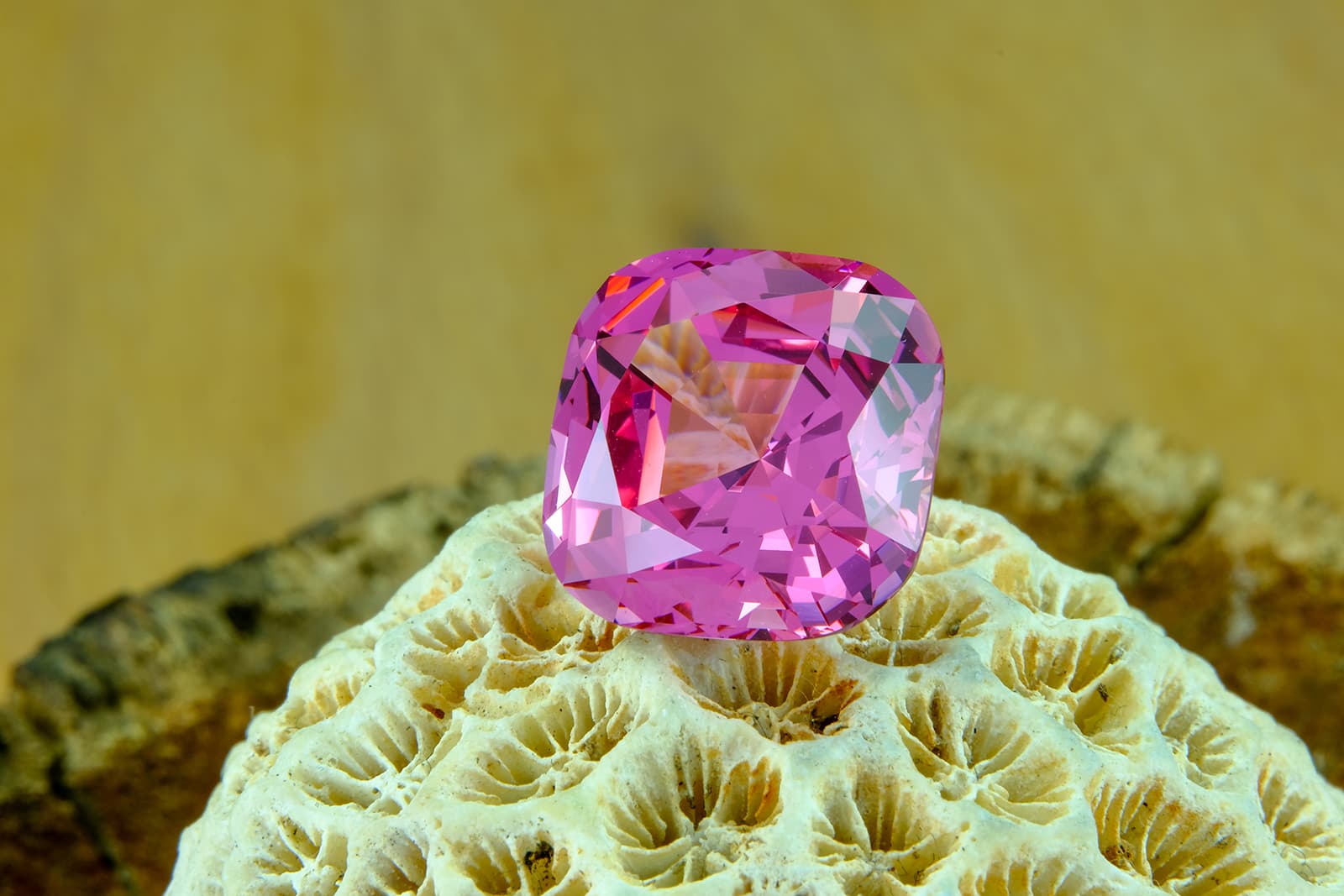 كوه لعل بدخشان در تاجیکستان