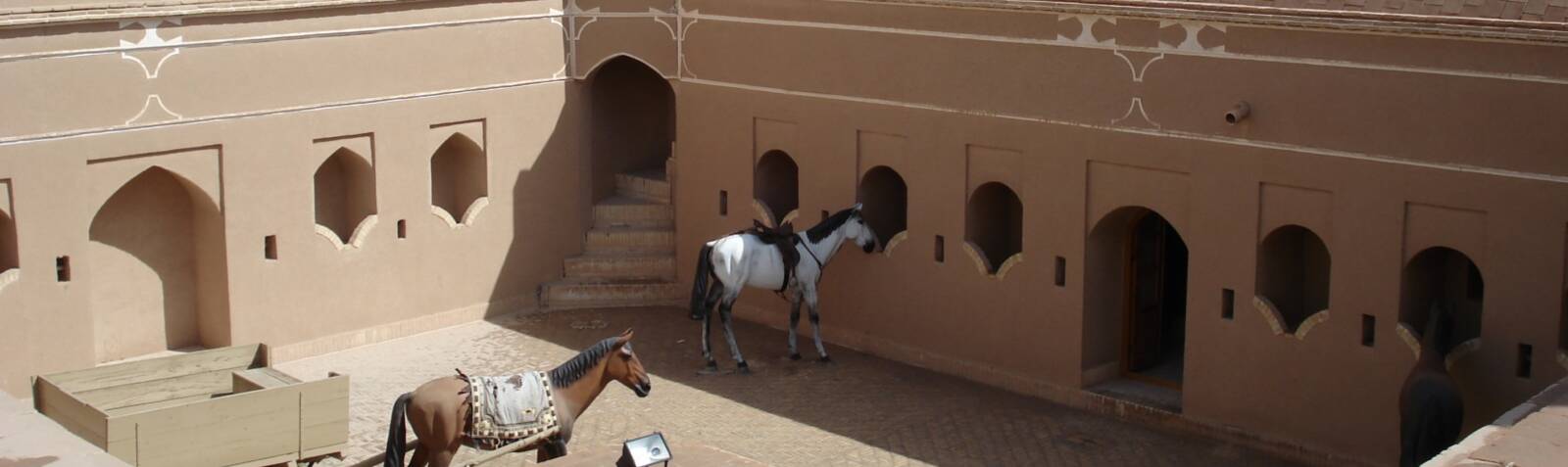 چاپارخانه میبد