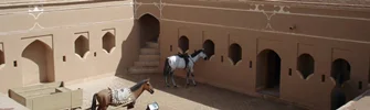 چاپارخانه میبد