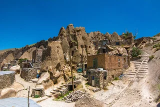 روستای کندوان تبریز؛ سفر به خانههای سنگی زنده در دامنه سهند