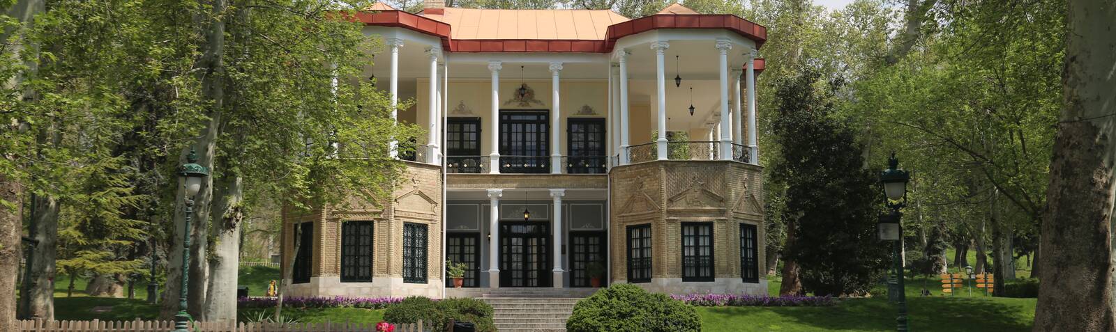 مجموعه فرهنگی تاریخی نیاوران