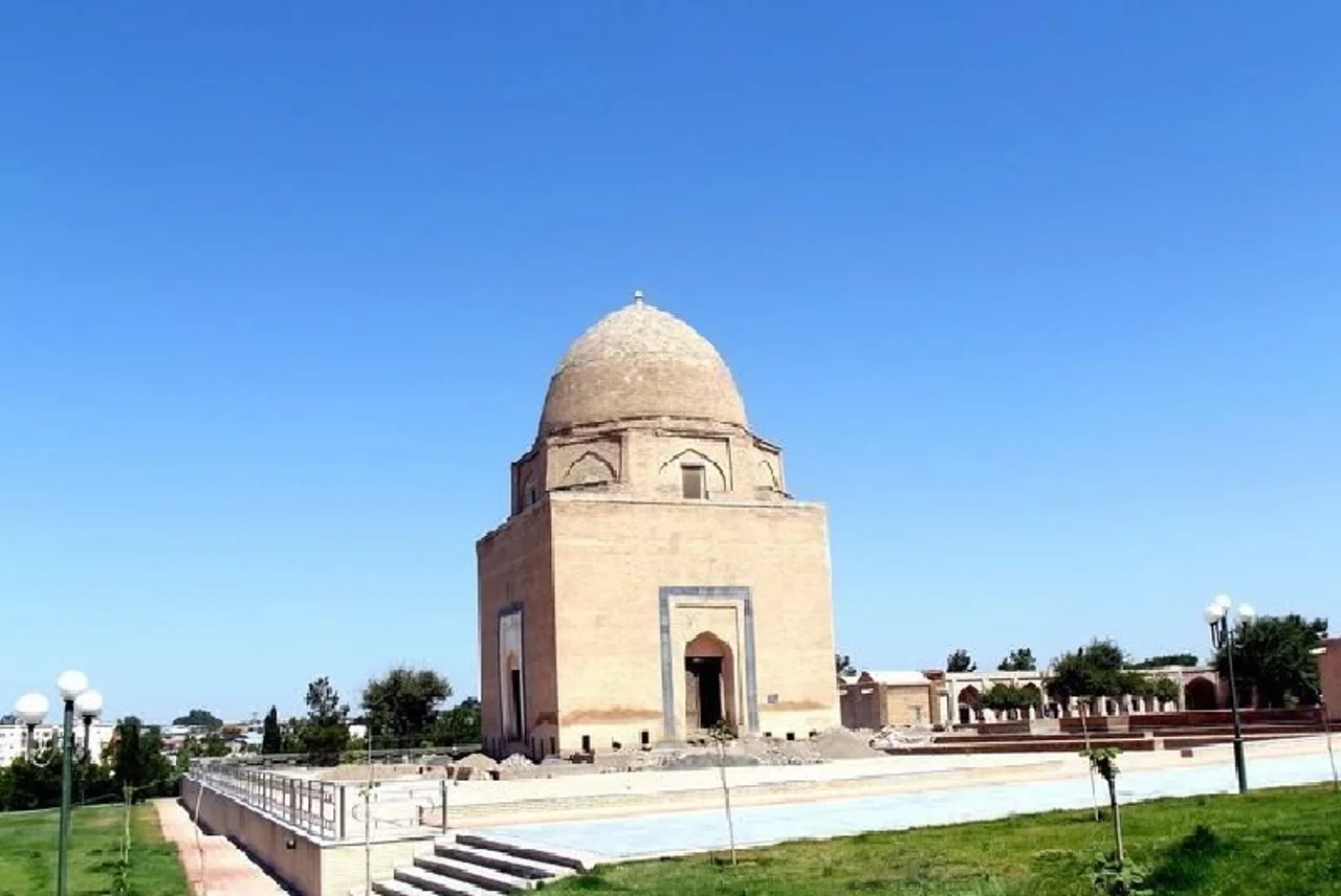 آرامگاه رُوح آباد سمرقند؛ مقبره شیخ برهان‌الدین ساغرچی