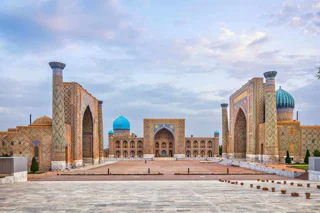 میدان ریگستان سمرقند؛ سه مدرسه تاریخی در قلب شهر
