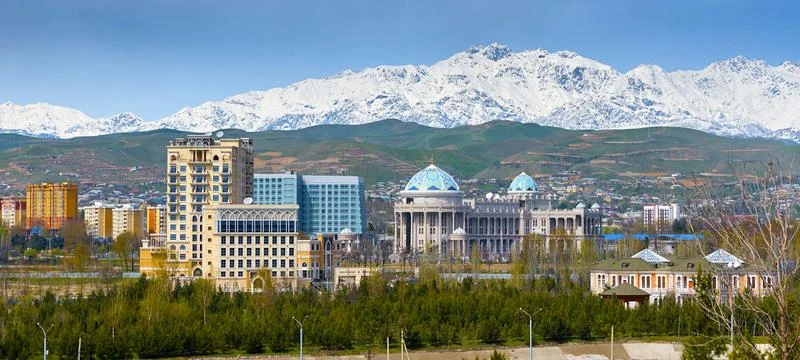 تاجیکستان/فصل اول: موقعیت جغرافیایی، رودها، کوهها
