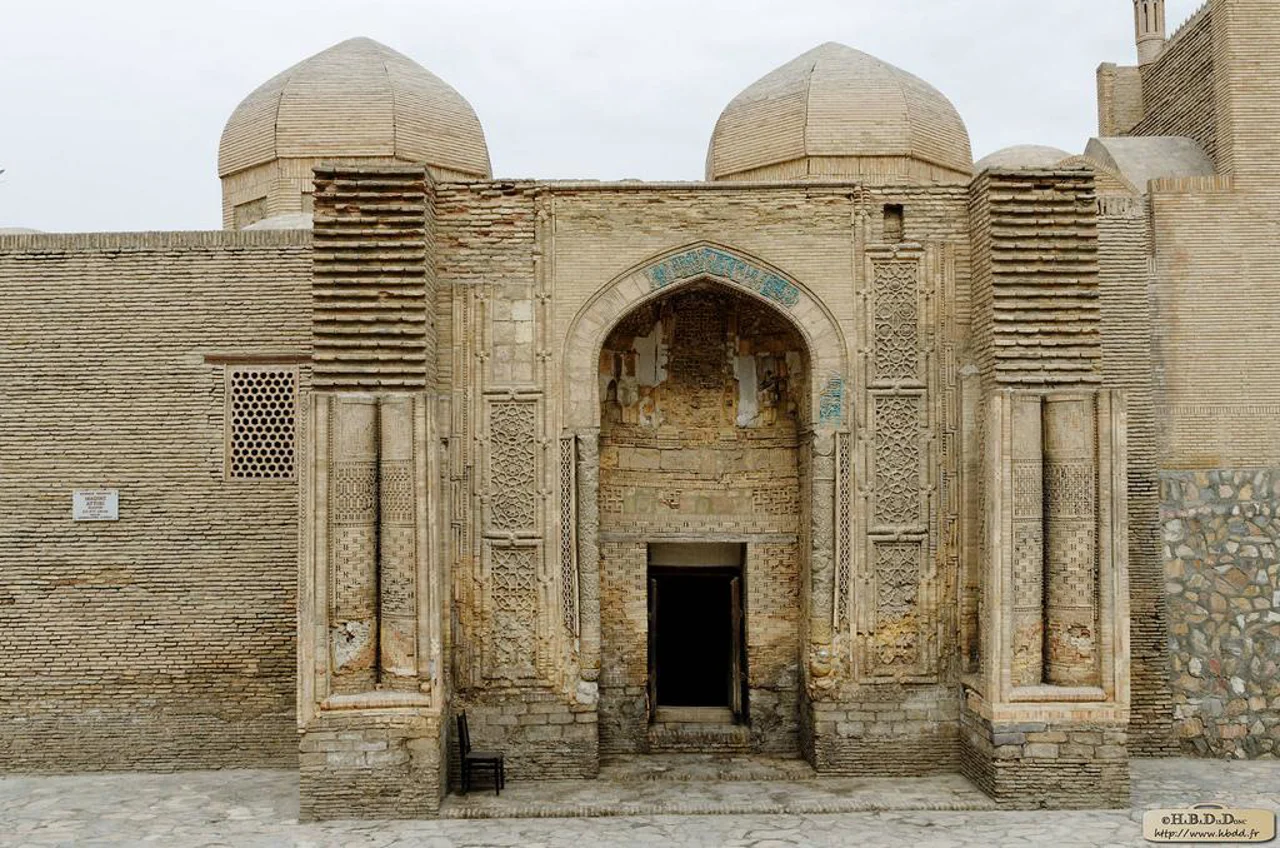 مسجد مغاک عطاری بخارا؛ قدیمی‌ترین مسجد بازمانده آسیای مرکزی