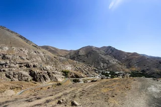 روستاهای وردیج و واریش تهران؛ سفر به دامنه ارواح سنگی و ییلاقهای پنهان پایتخت